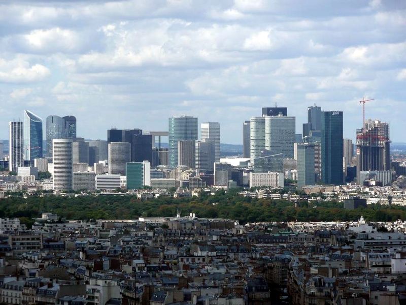 the-curse-of-the-modern-office-la-defense